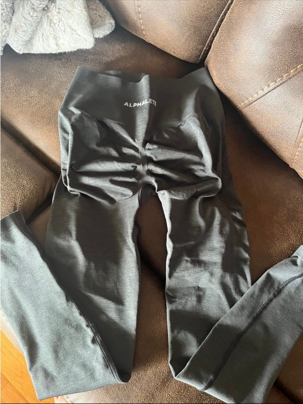 Alphalete pump high rise leggings small